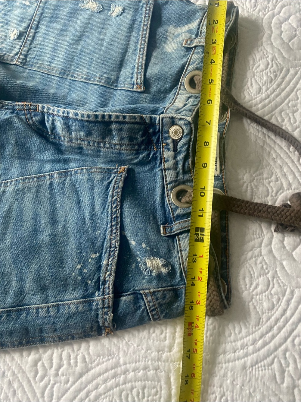 Women’s We The free Distressed Blue Denim Jeans - Relaxed Fit - Picture 3 of 5